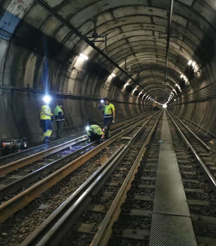Rail workers in tunnel